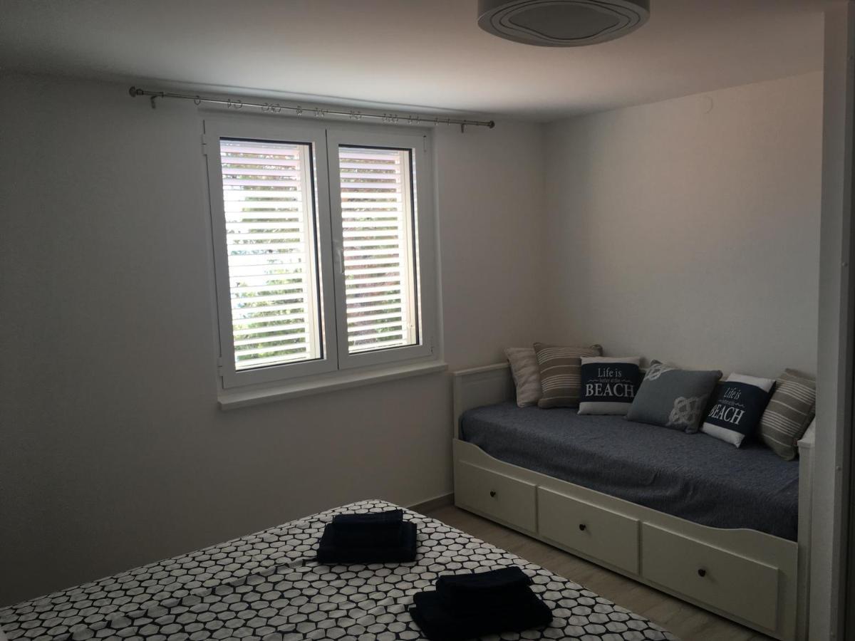 Martinšćica Apartment Behin מראה חיצוני תמונה